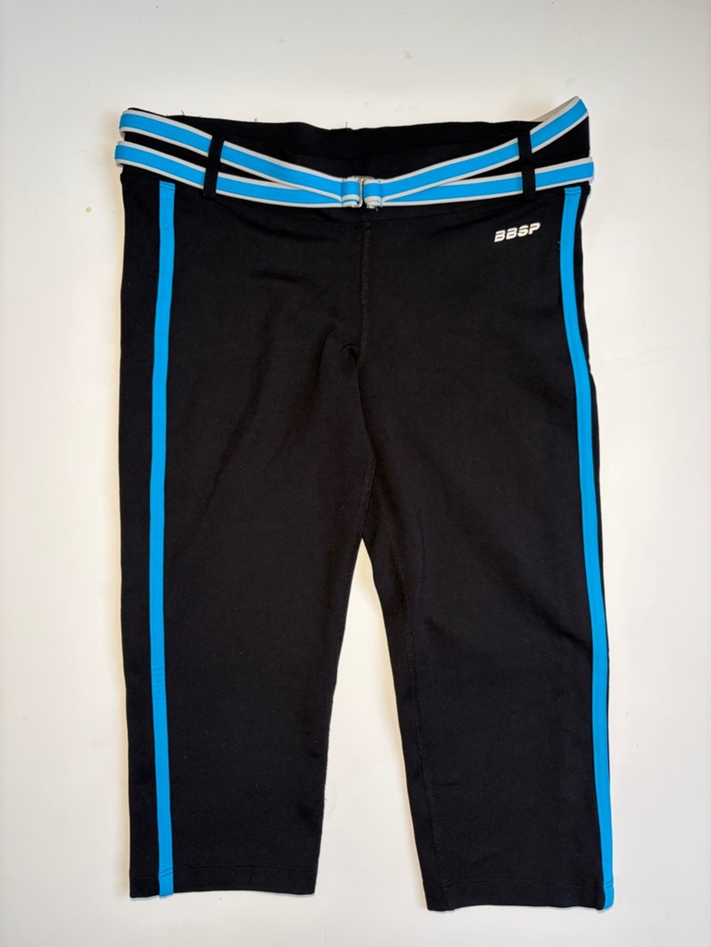 Bebe Sport Cropped Leggings Size Medium Black Blue Stripe Athletic Capri Pants